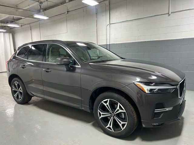 2022 Volvo XC60 Momentum