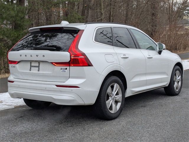 2022 Volvo XC60 Momentum