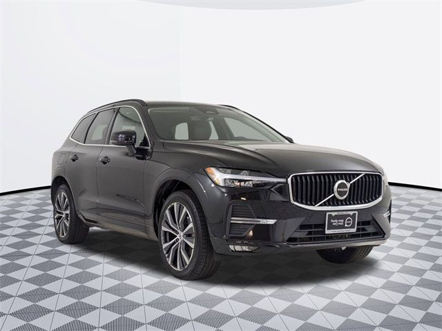 2022 Volvo XC60 Momentum