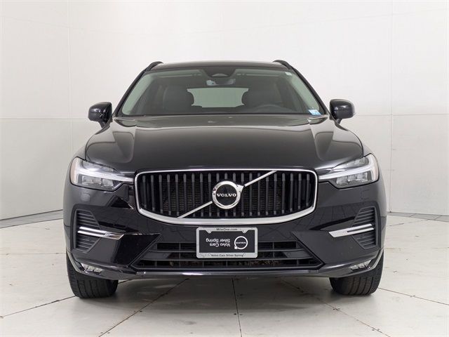 2022 Volvo XC60 Momentum