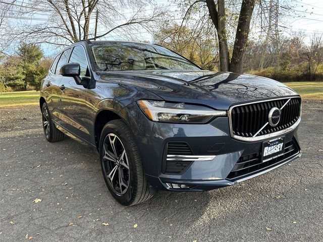 2022 Volvo XC60 Momentum