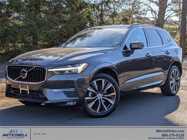 2022 Volvo XC60 Momentum