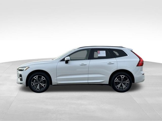 2022 Volvo XC60 Momentum