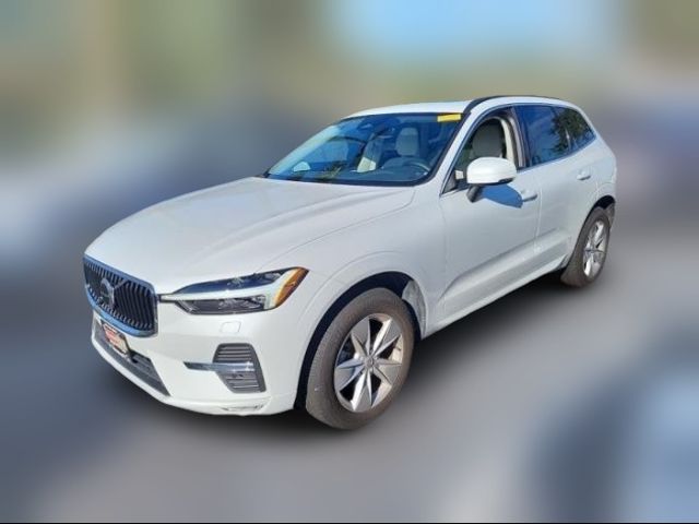 2022 Volvo XC60 Momentum