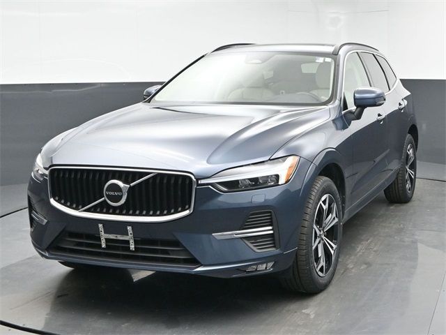 2022 Volvo XC60 Momentum