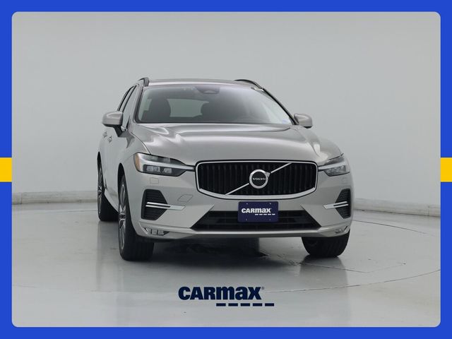 2022 Volvo XC60 Momentum