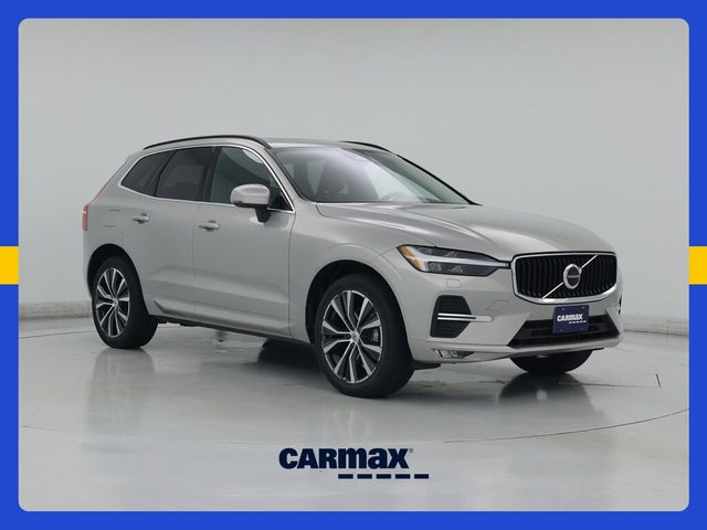 2022 Volvo XC60 Momentum