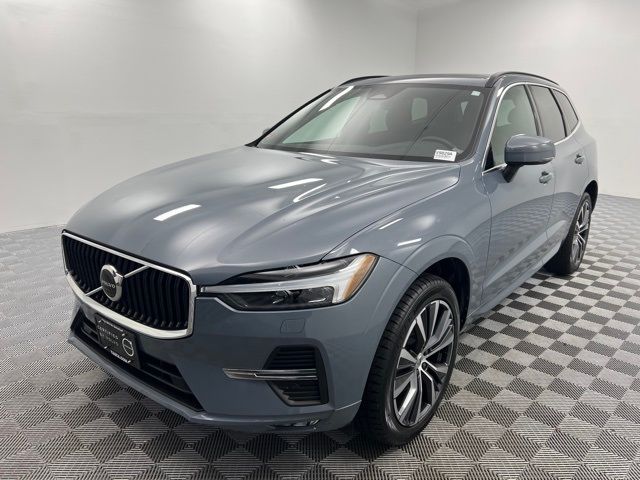 2022 Volvo XC60 Momentum