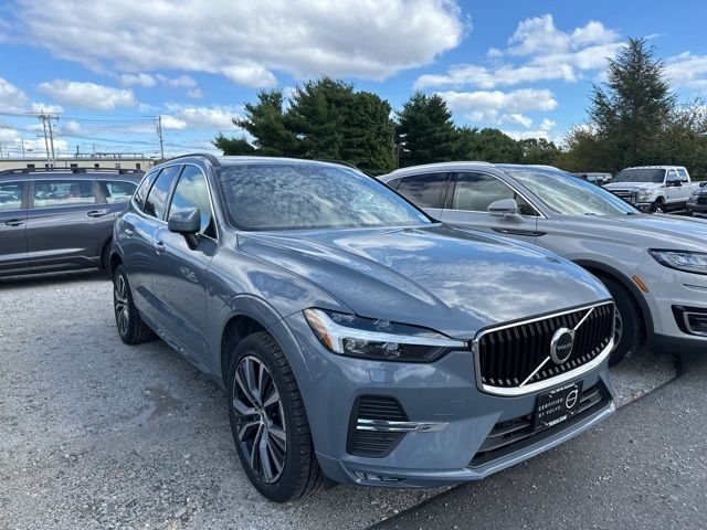 2022 Volvo XC60 Momentum