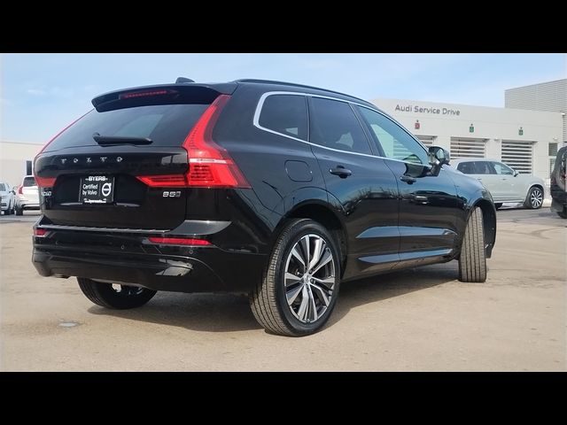 2022 Volvo XC60 Momentum