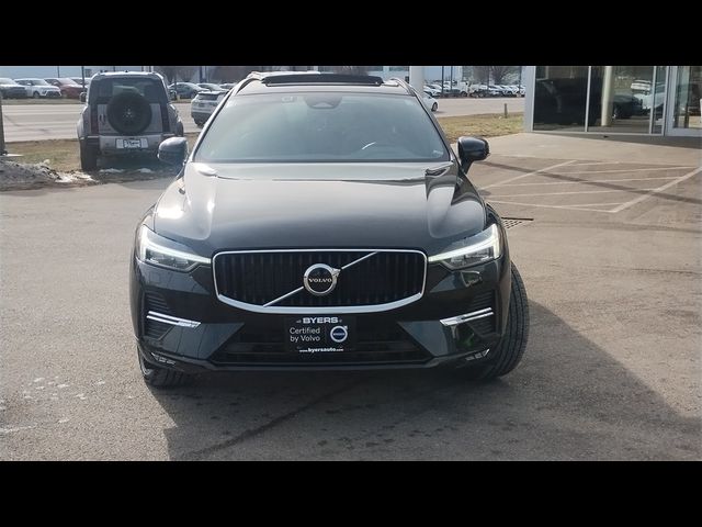 2022 Volvo XC60 Momentum