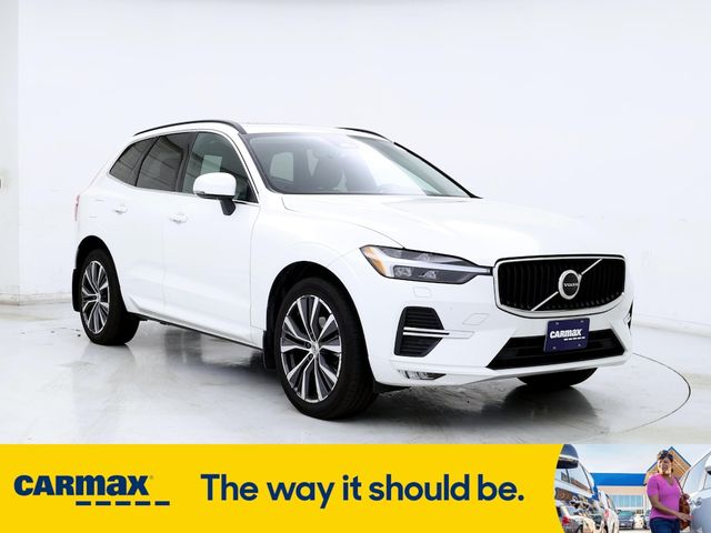 2022 Volvo XC60 Momentum