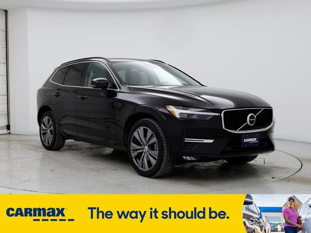 2022 Volvo XC60 Momentum