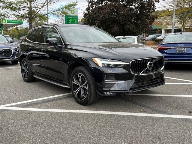 2022 Volvo XC60 Momentum