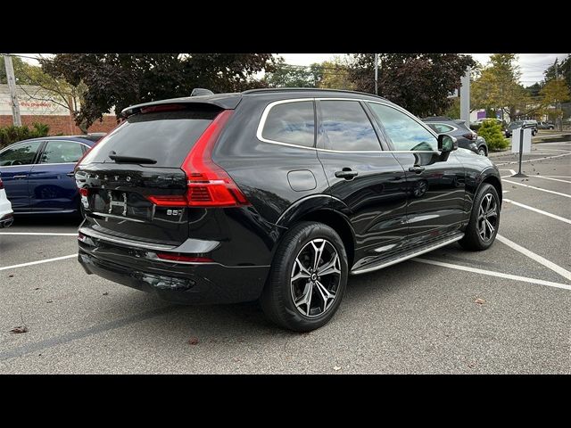 2022 Volvo XC60 Momentum