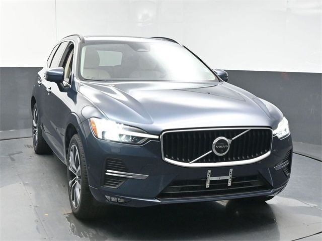 2022 Volvo XC60 Momentum