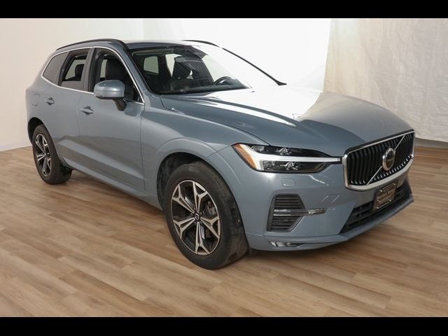 2022 Volvo XC60 Momentum