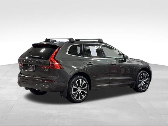 2022 Volvo XC60 Momentum