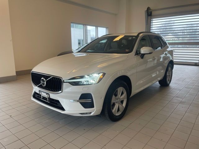 2022 Volvo XC60 Momentum