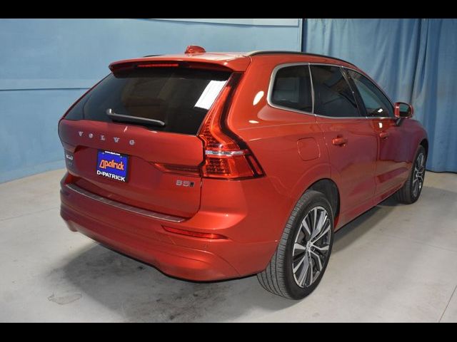 2022 Volvo XC60 Momentum