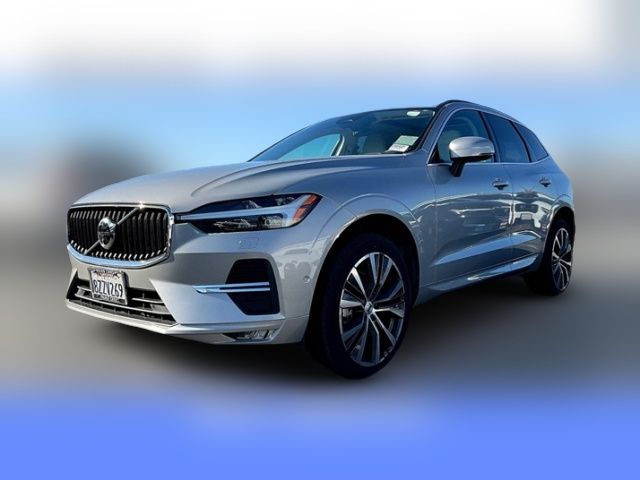 2022 Volvo XC60 Momentum