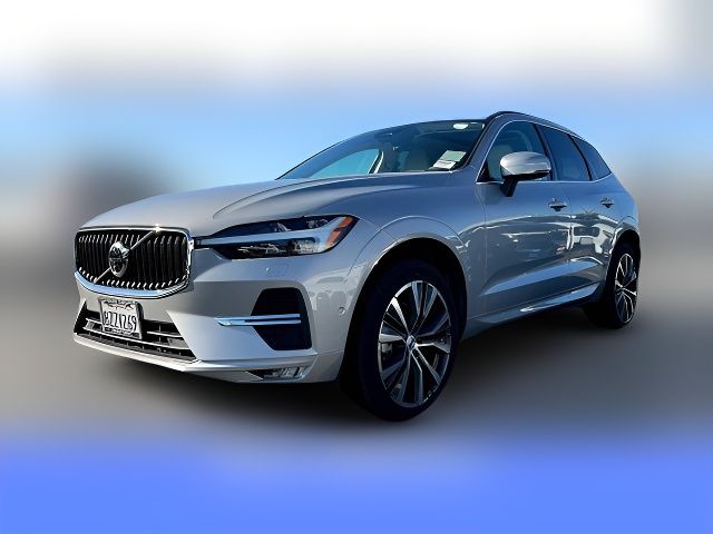 2022 Volvo XC60 Momentum