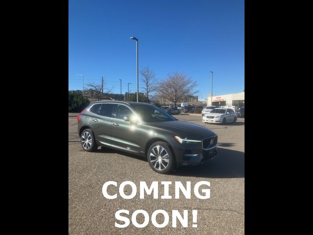 2022 Volvo XC60 Momentum