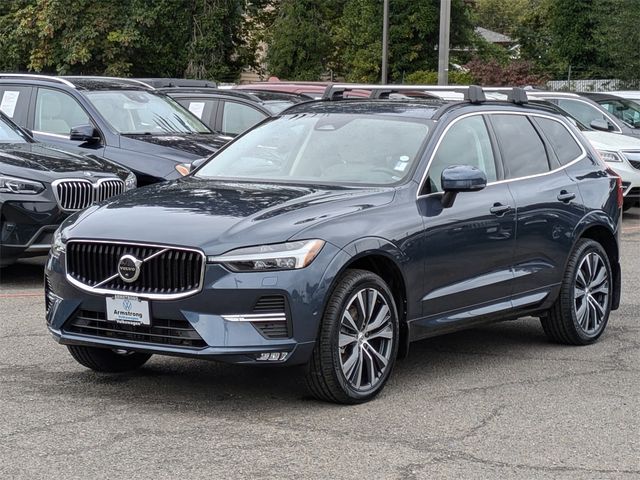 2022 Volvo XC60 Momentum