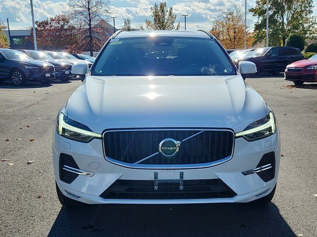 2022 Volvo XC60 Momentum