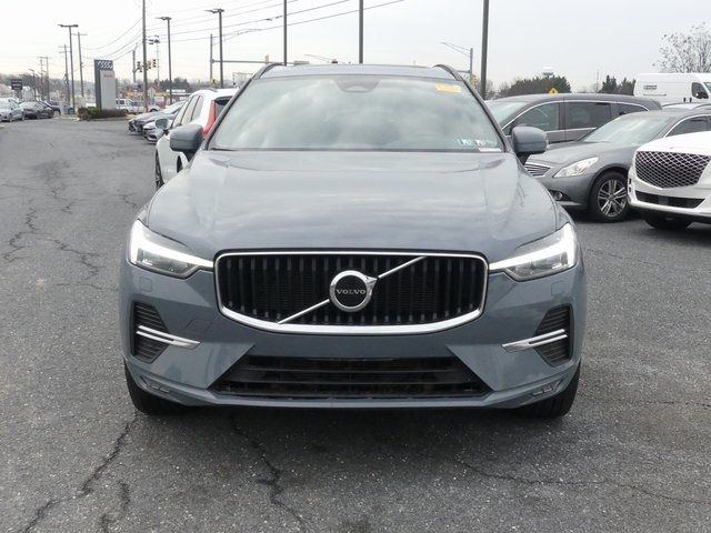 2022 Volvo XC60 Momentum