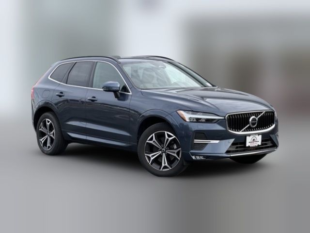 2022 Volvo XC60 Momentum