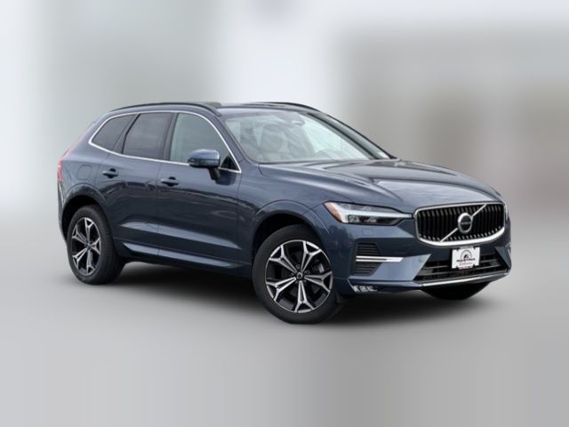 2022 Volvo XC60 Momentum