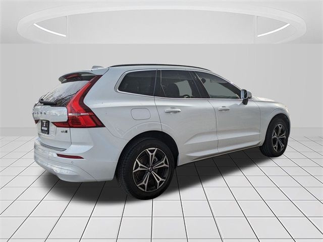 2022 Volvo XC60 Momentum