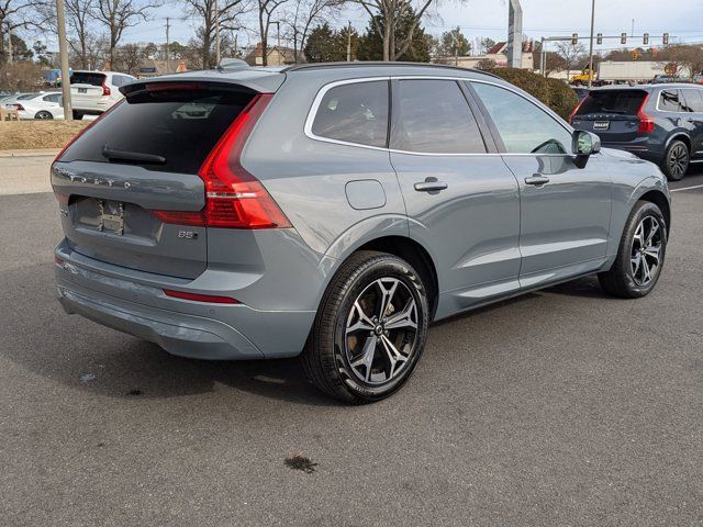 2022 Volvo XC60 Momentum