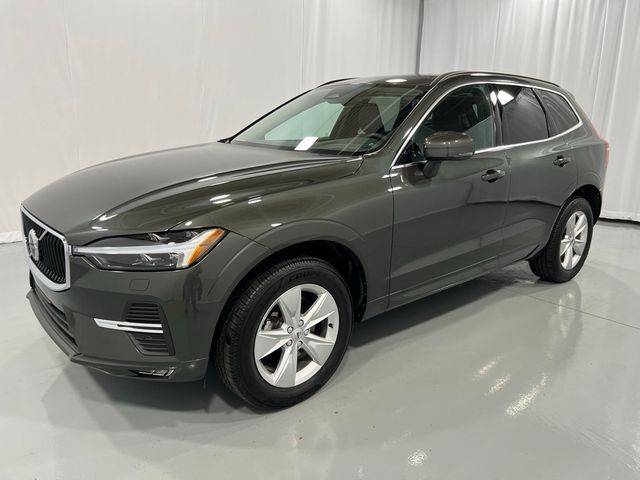 2022 Volvo XC60 Momentum