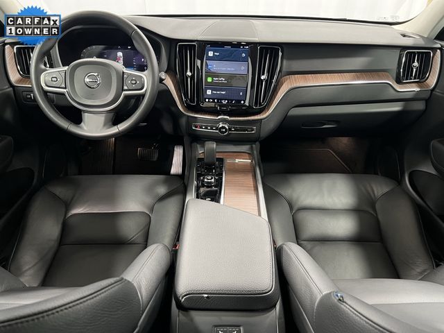 2022 Volvo XC60 Momentum