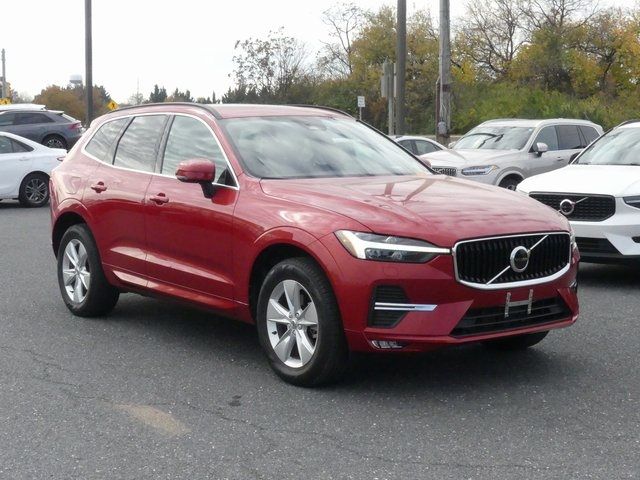 2022 Volvo XC60 Momentum