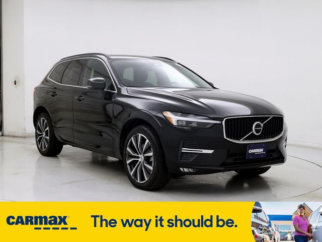 2022 Volvo XC60 Momentum