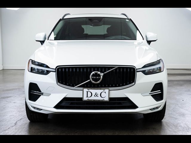 2022 Volvo XC60 Momentum