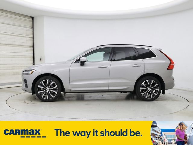 2022 Volvo XC60 Momentum