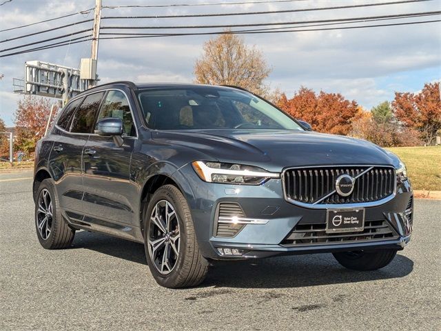 2022 Volvo XC60 Momentum