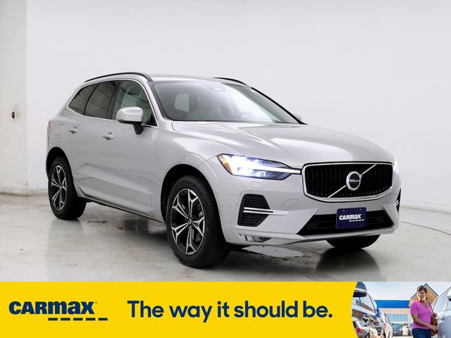 2022 Volvo XC60 Momentum