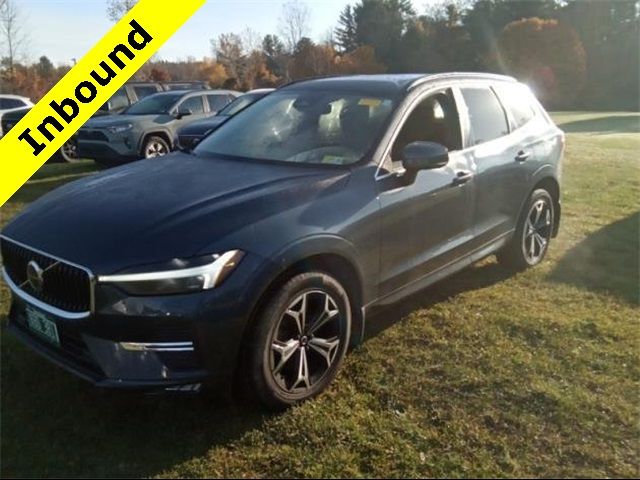 2022 Volvo XC60 Momentum