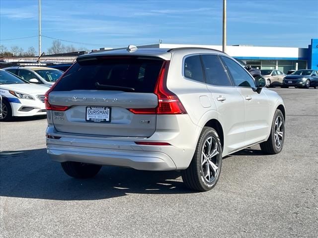 2022 Volvo XC60 Momentum