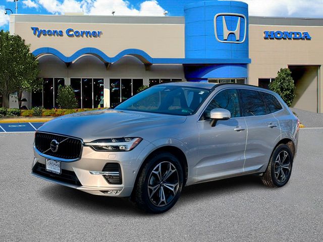 2022 Volvo XC60 Momentum