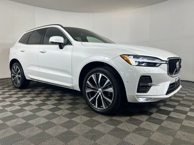 2022 Volvo XC60 Momentum