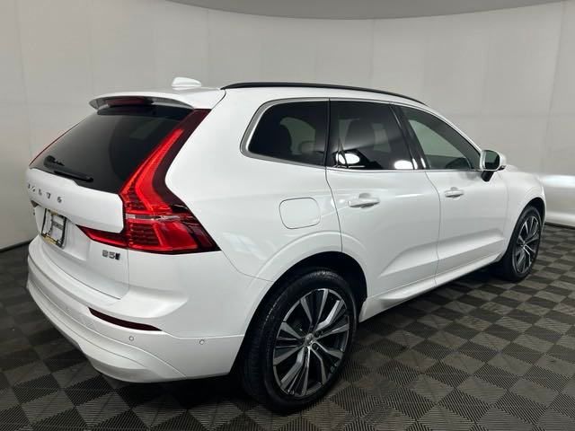 2022 Volvo XC60 Momentum