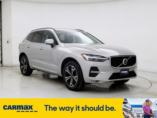 2022 Volvo XC60 Momentum