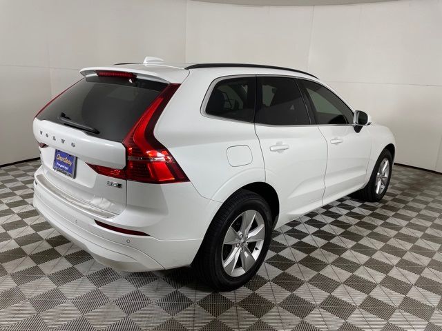 2022 Volvo XC60 Momentum