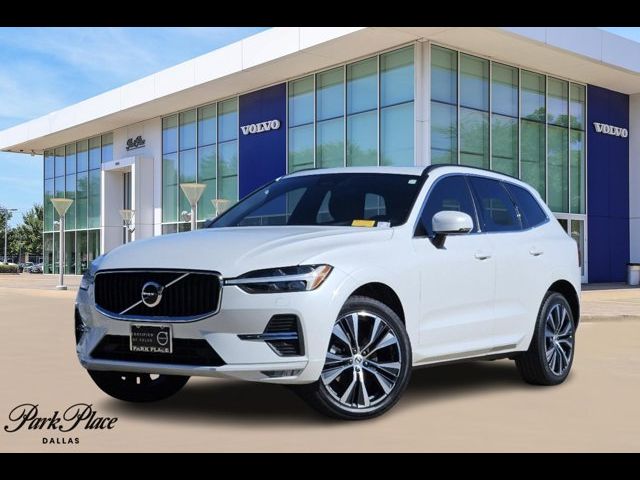 2022 Volvo XC60 Momentum